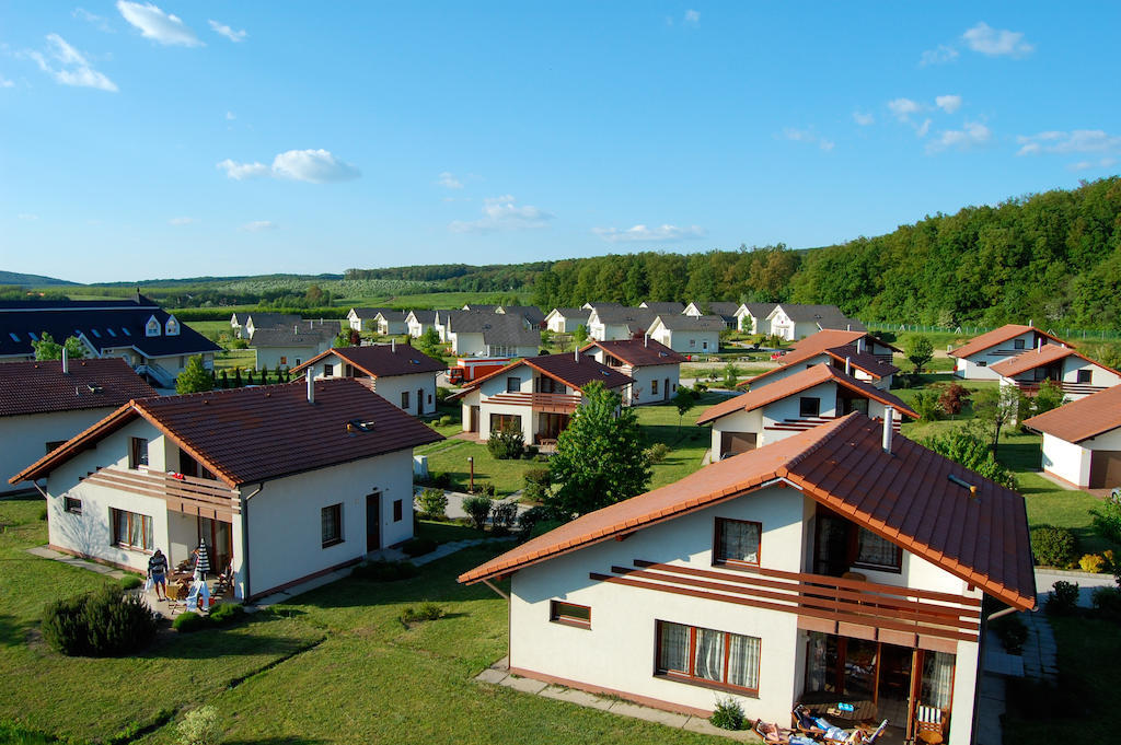 Villapark Várgesztes Exteriör bild